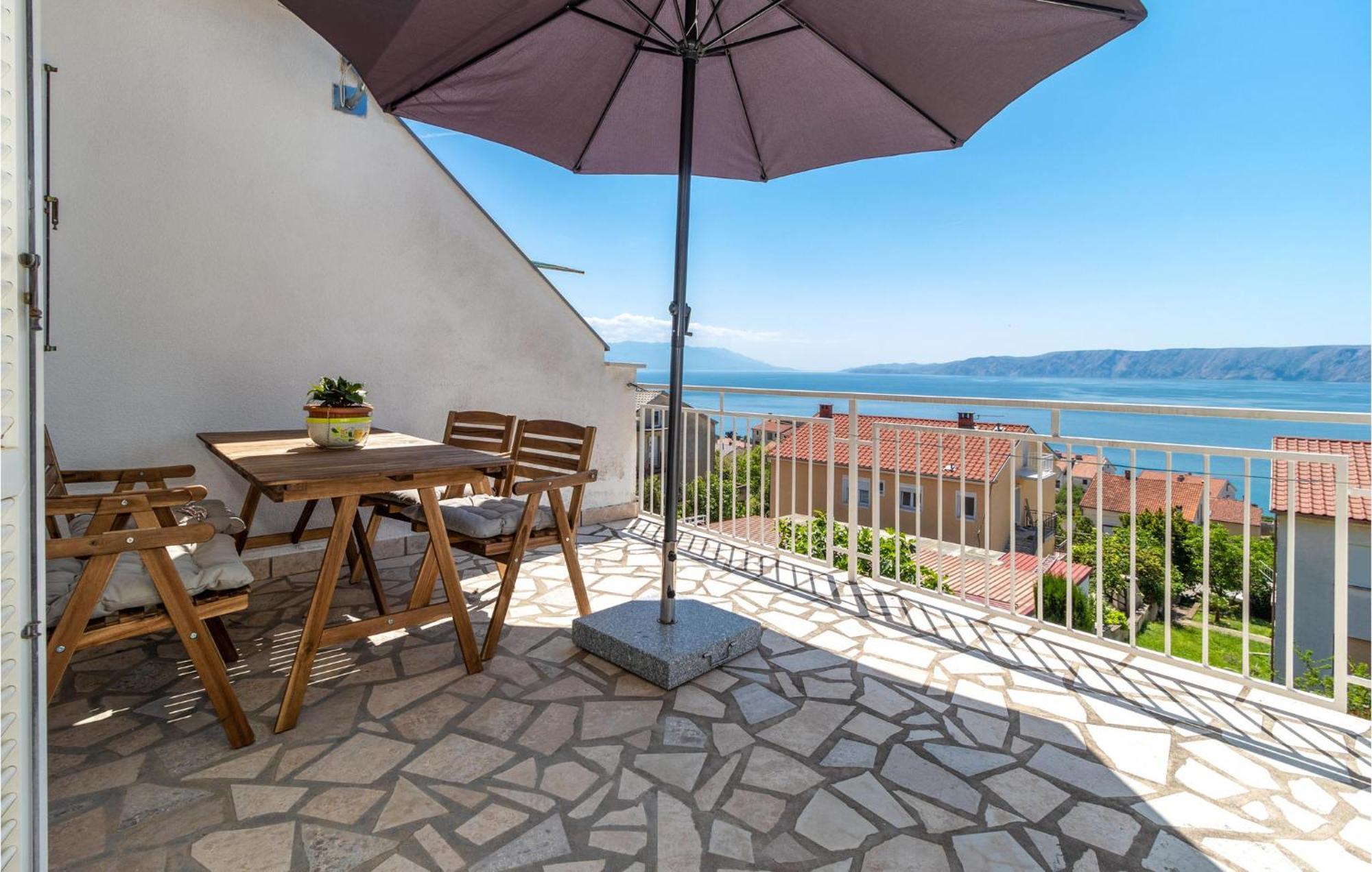 Lovely Apartment In Novi Vinodolski With Wifi المظهر الخارجي الصورة